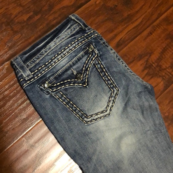 Jeans - Picture 2 of 5